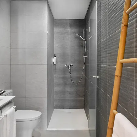 Casa de hóspedes Daz House By Get Your Faro